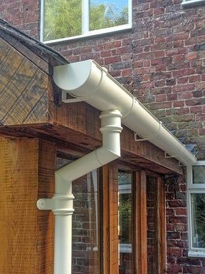 Roweaverdevelop's tweet image. 🏰 Explore elegance with Cast Iron Rainwater Systems! Ideal for heritage or Grade 2 listed properties, it&apos;s the logical choice. Lasts 50+ years with proper maintenance. Contact us to enhance your project! 💻 [Learn more: buff.ly/2ZiWzrf] #CastIronRainwater 🌐