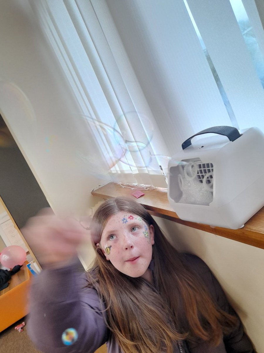 BethEacc's tweet photo. Tattoos, singing, dancing and food! The last of the parties for our young carers this week! 
They really deserved this week to be about them! #carersweek @EACarers https://t.co/nqcfEX76v3