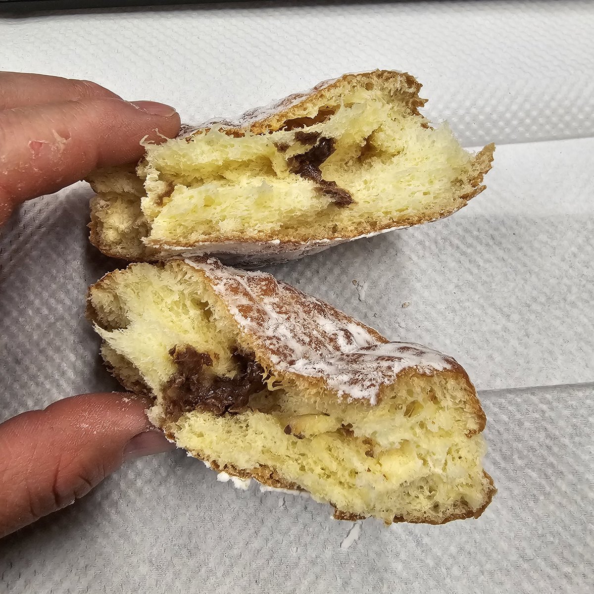 AdamPolinger's tweet photo. @dunkindonuts where is the cream? This was a let down and pointless.  #pointless #crap #dunkindonuts https://t.co/lOuUyiF70U