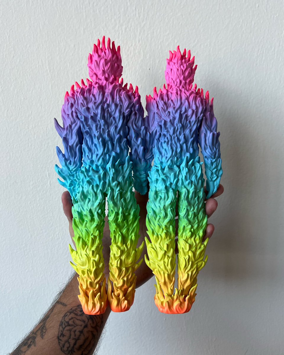 marcosalvarado_'s tweet photo. Twin Flames Toy - Chakra Flames Colorway🎨🧘‍♂️ https://t.co/85W9uKoBff