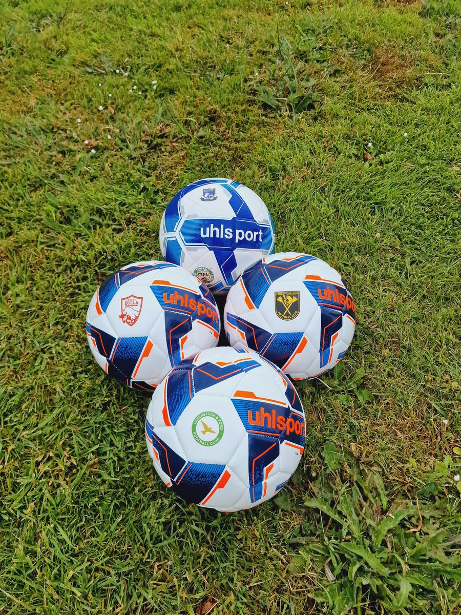 goat_teamwear's tweet image. Another busy day in the ball printing studio 

Thank you for your orders

@JerseyBullsFC 
@Lavvyfc 
@tadleycallevafc 
@CadburyAthFC 

Order yours today👇
mjm-sports.co.uk/product-catego…

#preseason #printed #footballs
