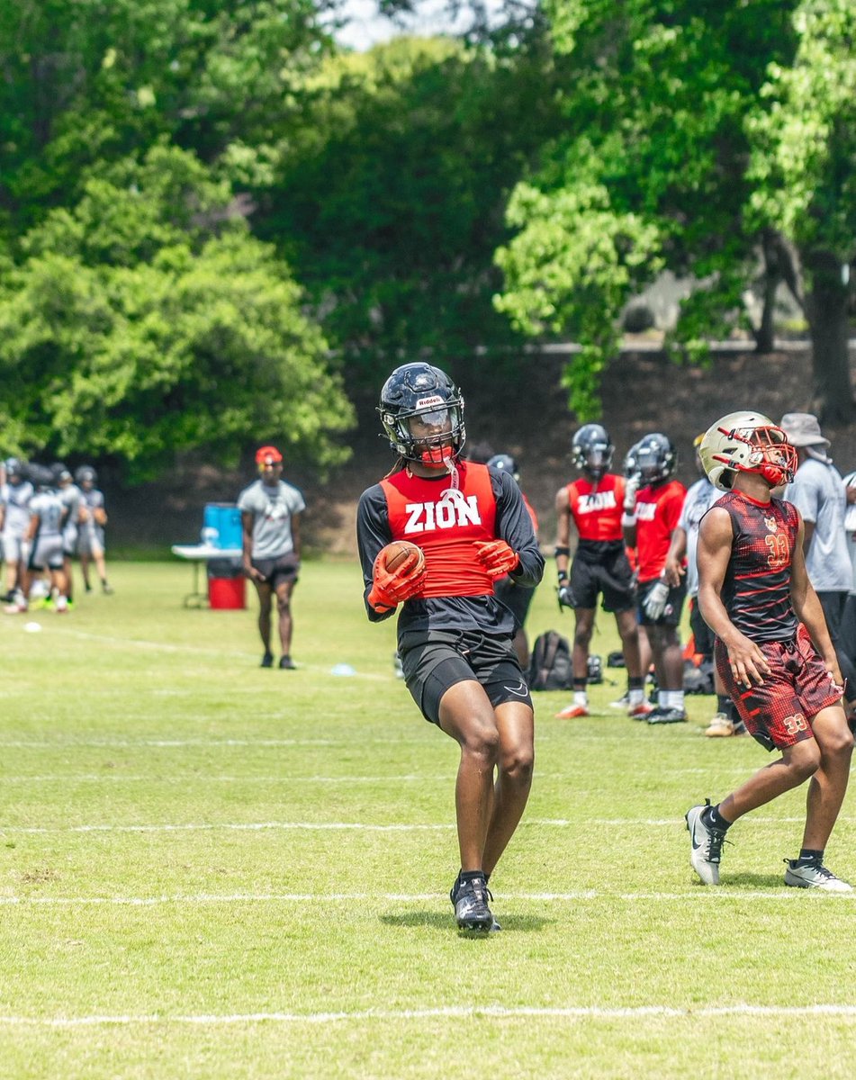 Mt. Zion Football (Jonesboro) tweet media