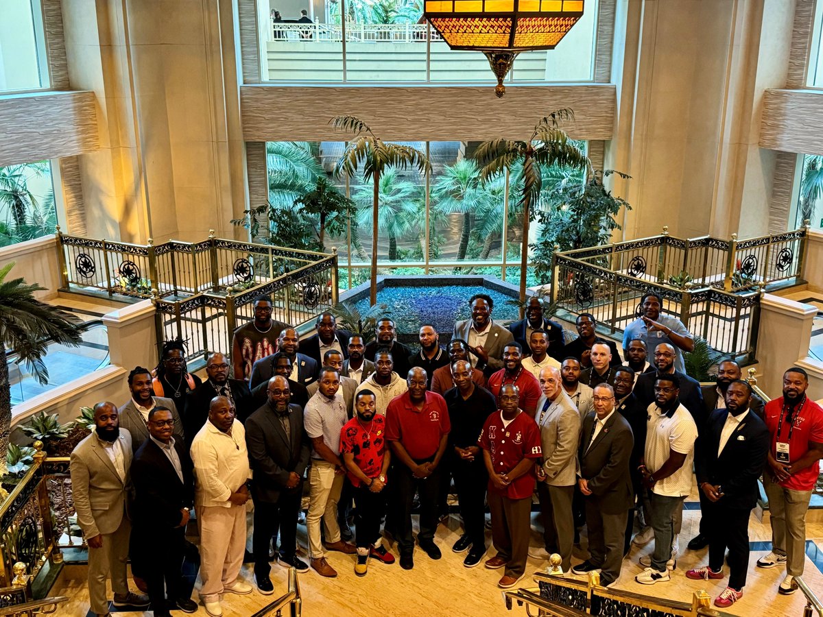 iamdcutts's tweet photo. Great time building the bond with the Brothers!

Keep in touch and keep achieving Nupes! 👌 https://t.co/LMlPUUMP3w