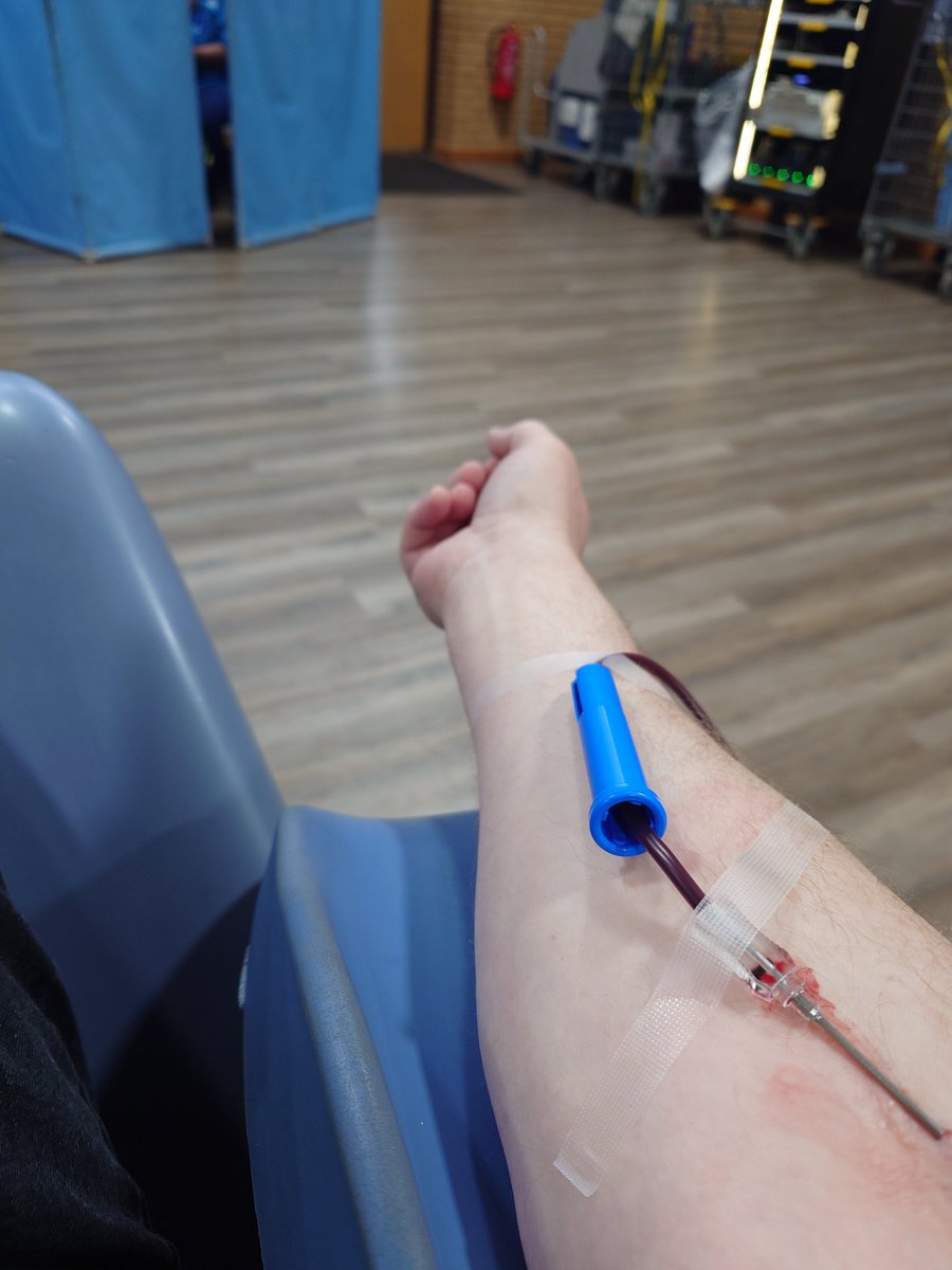 The things I'll do for a drink and a biscuit!
#giveblood