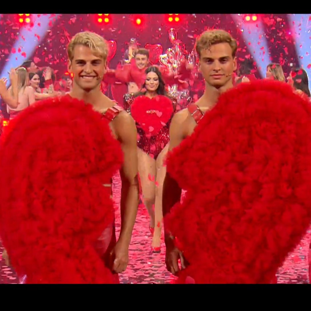 Kann sich niemand erklären wie es beide ins Finale geschafft haben  #GNTM