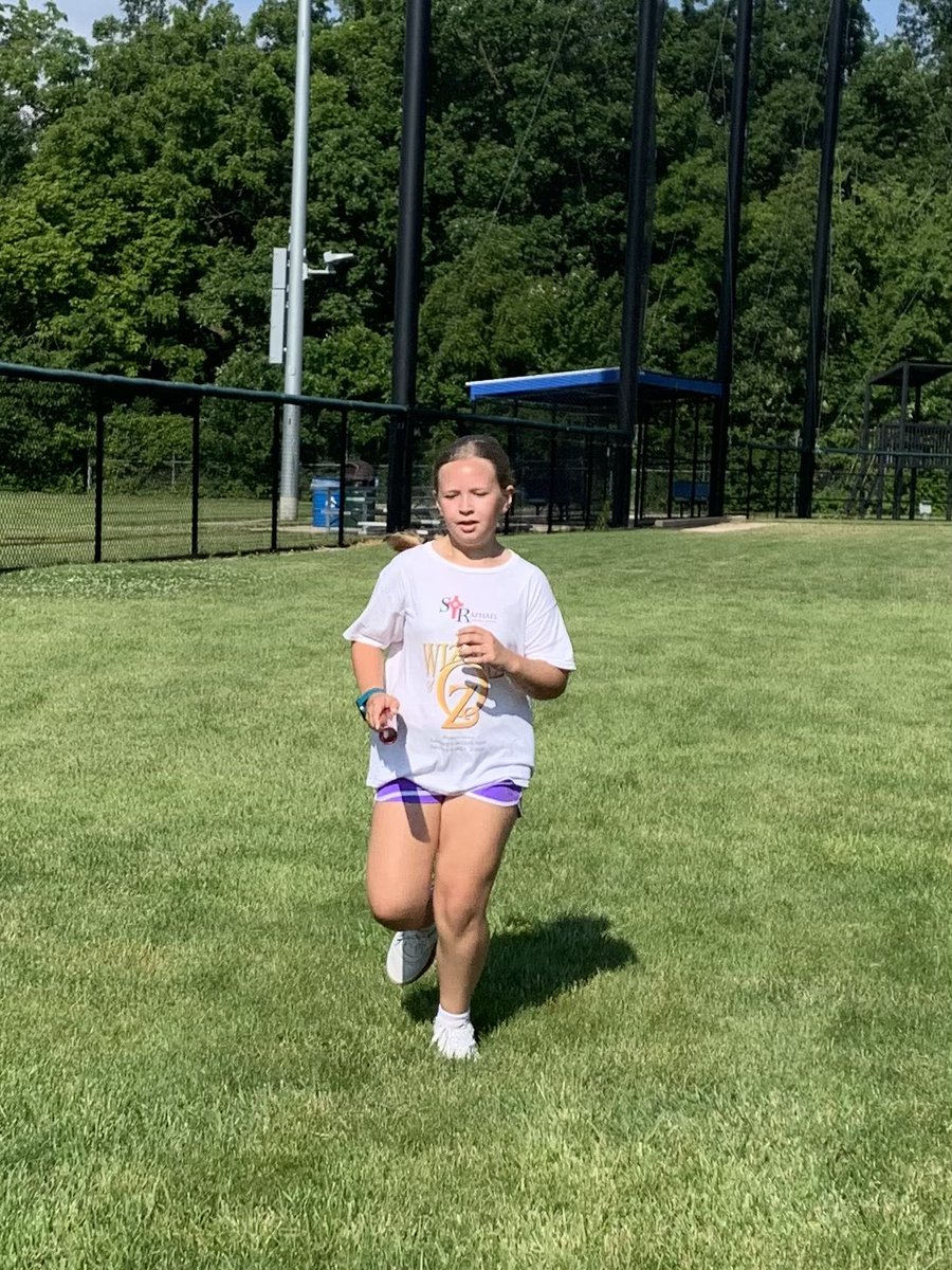 wildcatxc_tf's tweet photo. More from our speedy #RelayDay. Fast FUN competition with our #Fastcats and their Youth  Coaches. (2/2). @jamesjanota @MrsConway5C @townsend_luke2 @napervillerunco https://t.co/QsaKlcfgKV
