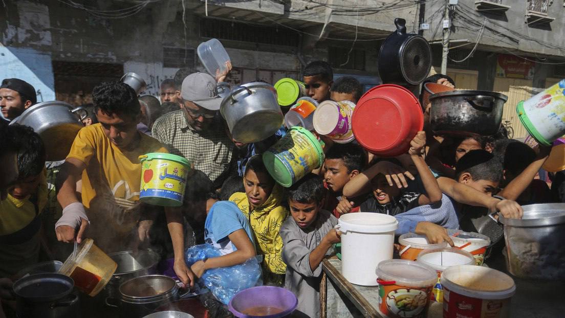 wael_ali96's tweet photo. Save northern Gaza before it is too late 
Just $20  will make a difference for this familys to survive! Please support them!
Please help if you can. If not, please at least repost.
https://t.co/ttnSILDGIL https://t.co/cOJWJTkKGb