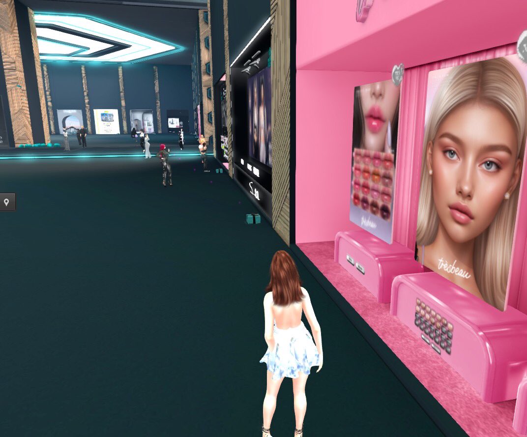 sara7cross's tweet photo. 長いことINしてなかった
 #secondLife 
が進化して復帰組や新規さんが増えてきた��うなので🏠借りましたw
 #ACCESS
さんが6thイベントで各店舗がセール品+無料ギフトが貰えるので行ってきた😊🇺🇸時間だと昼前だからか人多過ぎ&amp;迷子になったので🏠に帰ってきました😅
 #セカンドライフ #メタバース #SL https://t.co/xwjxJbW1KT