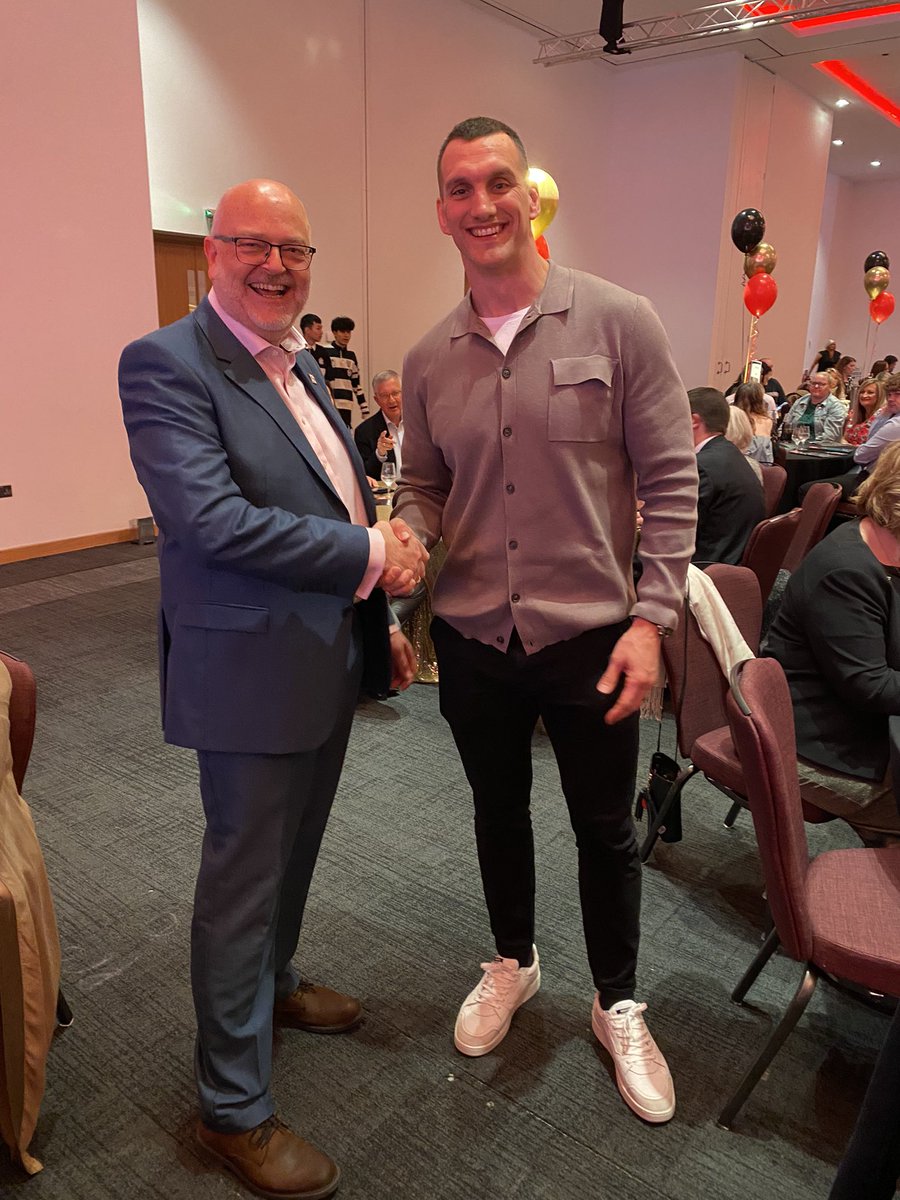 Having a great celebration evening <a href="/coleggwent/">Coleg Gwent</a> with the inspirational Sam Warburton.