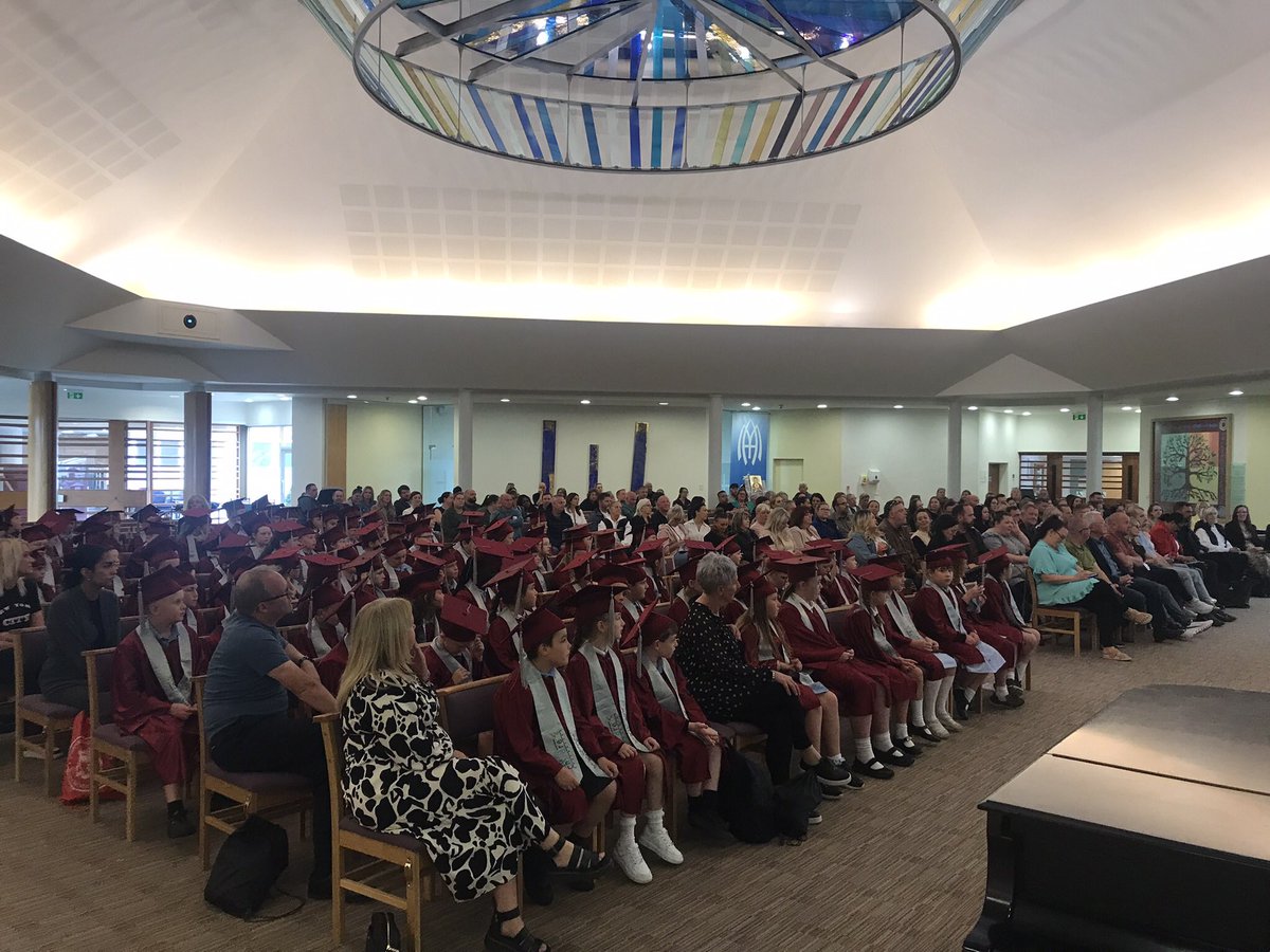 St_Andrew_Apost's tweet photo. What a fantastic morning at @LiverpoolHopeUK celebrating children’s university. We are so proud of all of our children for their achievements. Thank you to all the parents for your support. #SATAPE #SuccessfulSATA https://t.co/DY2nROJoFC