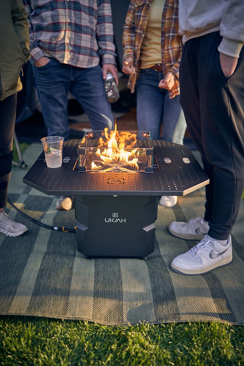 🔥🔅Speaker? ✔.
Portable? ✔
Burn Ban friendly? ✔.
Table? ✔
Stylish for for your patio when not camping? ✔
Smores ✔ 🔥
Our new tabletop accessory has everything you need for the perfect outdoor gathering and comes with a high-quality carry bag for easy transport
