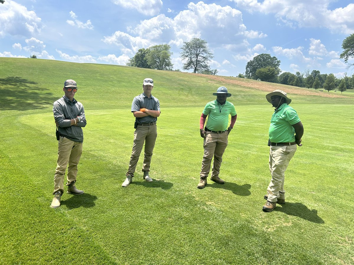 AndrewDooleyGCS's tweet photo. @UnionLeagueGolf #Torresdale #turfgrass #intern class of 2024 learning a bit about ABW #evilweevil management!  Danny McColgan, @timfritz04, Wenzile Fakudze and Phumlani Dlamini @DelVal @OSUturf @PSUTurfgrass @PSUTurf @PSUTurfClub @TurfEnto @ScottBordner https://t.co/kwMw7kV3pM