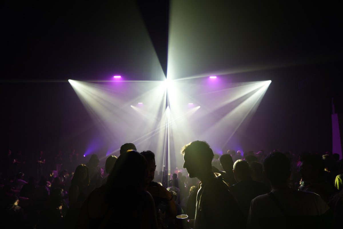 efectes2ndaris's tweet photo. Wellcome to @SonarFestival , wellcome to #frequencyofnow https://t.co/aKoCyWIO6d