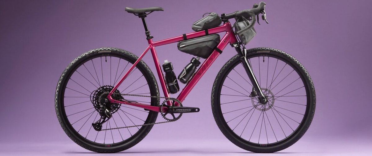 AwesomeBike's tweet photo. Salsa Cycles’ Stormchaser Gravel Race Bike Rolls In with New Specs and Colors https://t.co/lvvMBEM6Yd https://t.co/kA9a9fv8Ws