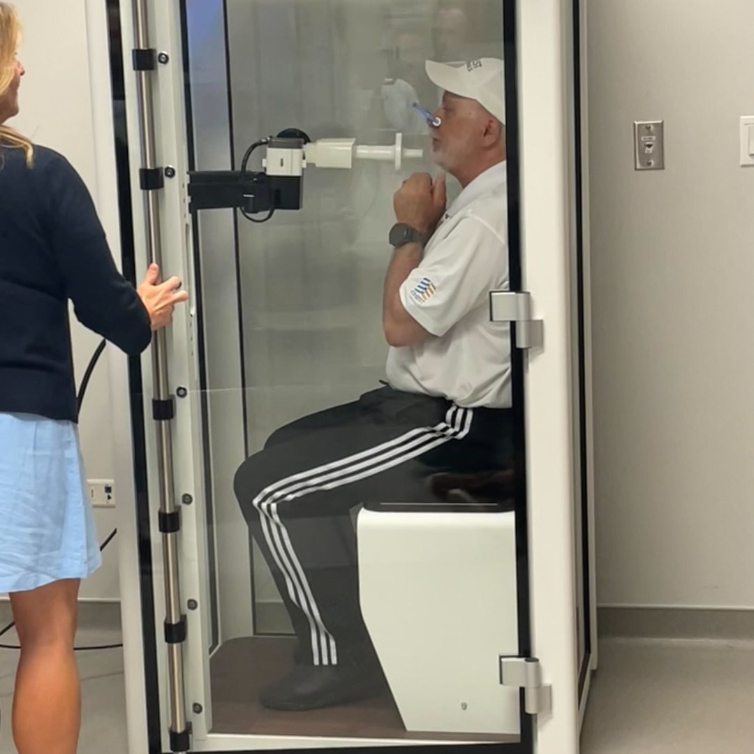 accpchest's tweet photo. Today we’re hosting the first day of the Advanced Clinical Training in Pulmonary Function Testing course and welcomed CHEST CEO, Robert Musacchio, PhD, for his own evaluation. View the 2024 CHEST Simulation Schedule to attend an upcoming course: https://t.co/u5RyXzS6Qo
#CHESTSim https://t.co/qyirTsTsMi