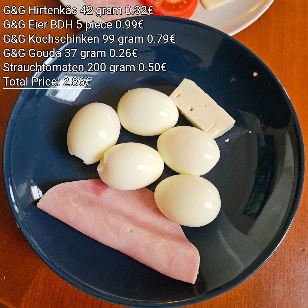 science_carni's tweet photo. Dinnertime. Yeah it's not 100% carnivore.  Tomato's are like only water so no problem for me. https://t.co/E8uMTws1v1