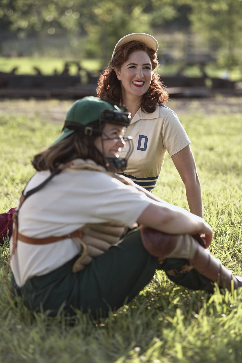 Ripley1126's tweet photo. Just want to give a shout out to all the actors in #ALeagueOfOurOwn best acting I've seen, you all killed it! @DarcyCarden the looks and little nuances were perfection!! and let's not forget the writers! Great job to all of you! #tothefive #SaveALOTO https://t.co/pbtbl0DNIz