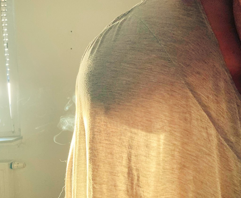 SilencePunish's tweet photo. Bete... dass du mir entkommst...wird aber nichts werden, also gib dich mir am besten gleich hin... 

Amazon Gutscheine zu mir, ihr Bastarde... 

#findom https://t.co/2z5Qt3coOA