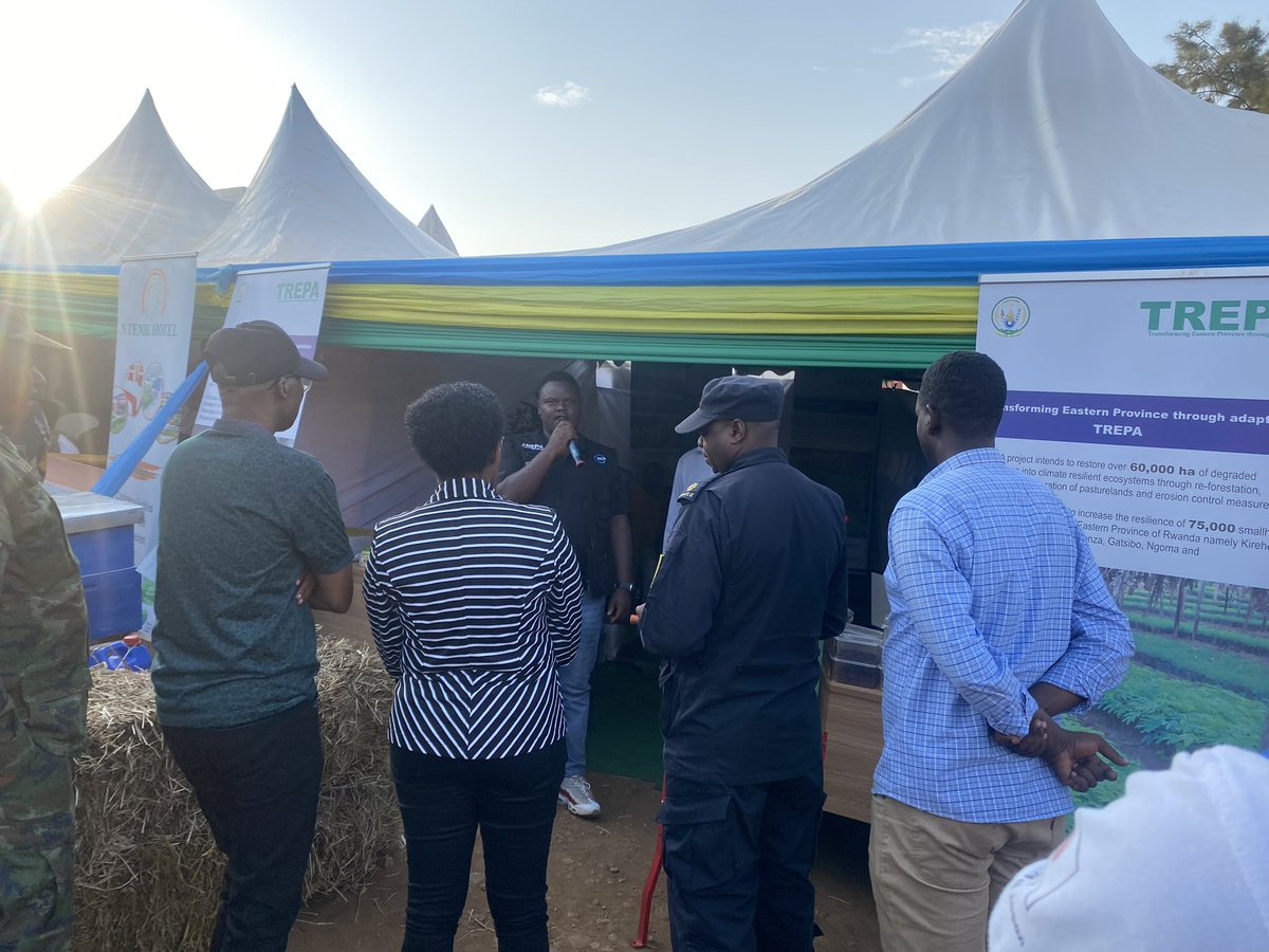 HonoreSaga's tweet image. Honored to showcase the climate change adaptation initiatives which are being implemented by @IucnRwanda through #TREPA and #COMBIO Projects in ongoing @GatsiboDistrict Open day and Expo