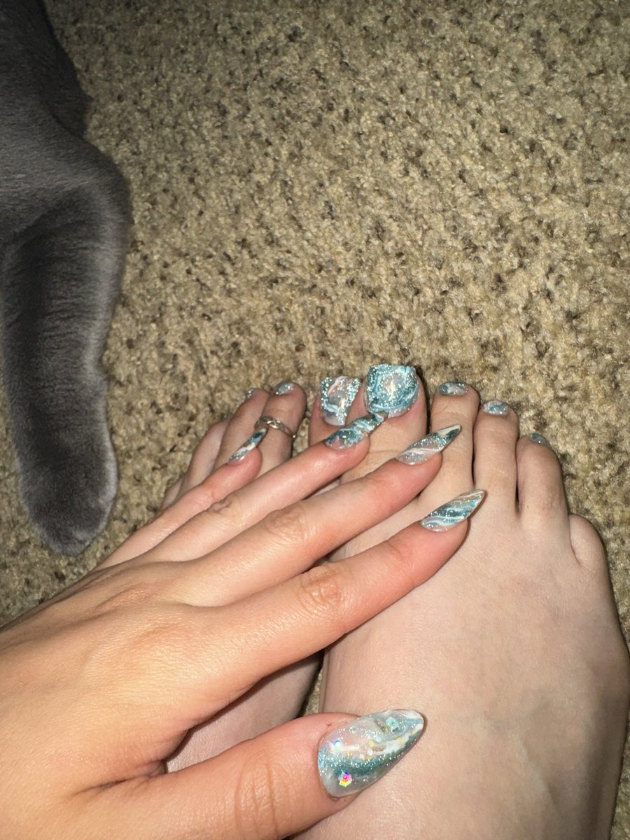 eu_phorically's tweet photo. photo dump 🩷 https://t.co/GZHeXG4s4K