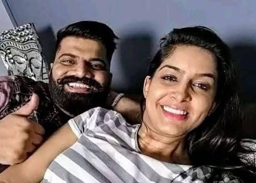 mohitlaws's tweet image. To Chaliye Shru krte hai🤡