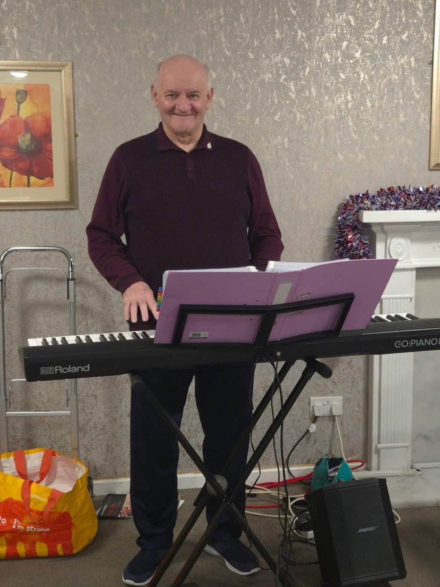 BeechfieldLodge's tweet photo. Music therapy with Emma brightening up this rainy weather 🎶 💃
@AnchorLaterLife @RachelDoddSmit2 @Steve_Vessey #musictherapy https://t.co/yuiGEgM9Lu