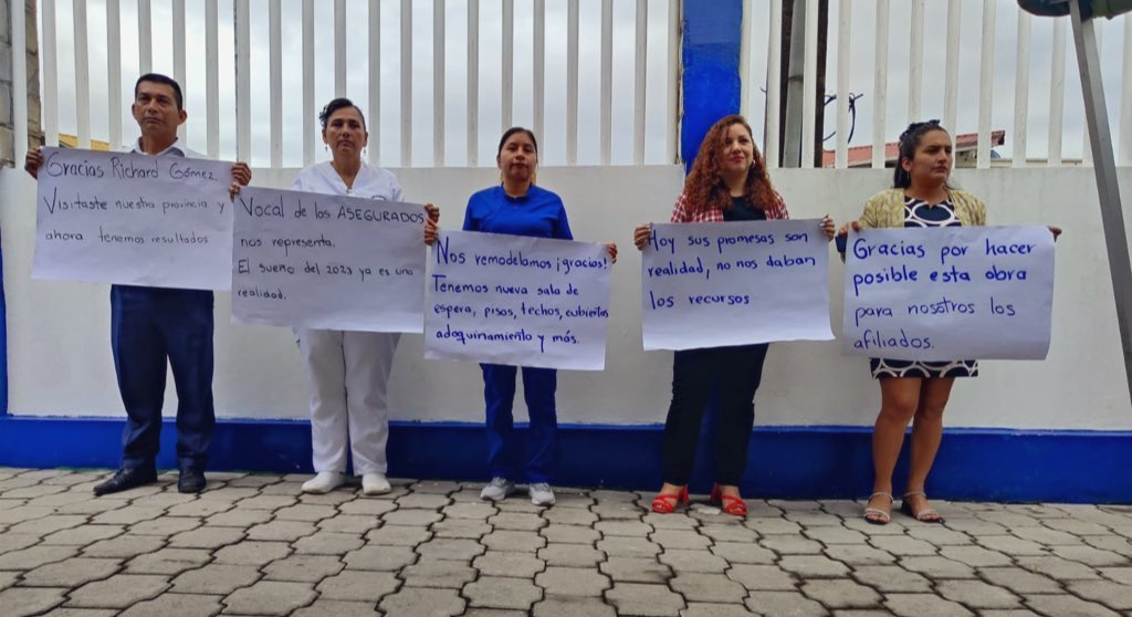 IESSec's tweet image. Esta obra se consolida con base al apoyo brindado por las autoridades, en especial el vocal por los Asegurados, @GomezlRichard. 

✅ Garantizamos la atención de calidad para los asegurados de #Orellana🤝
✅ Destacamos el compromiso del personal médico y administrativo