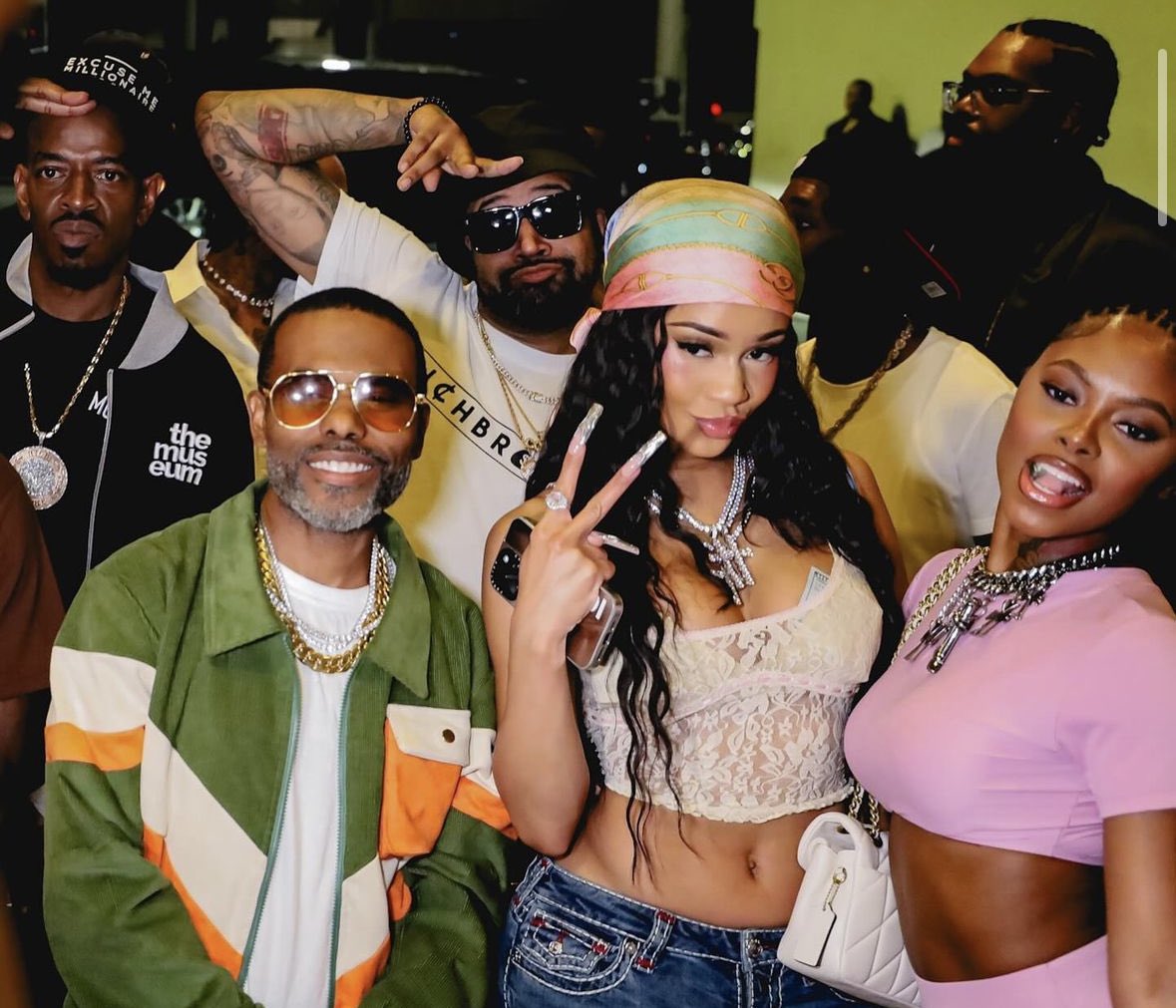 IcyGrlUpdates's tweet image. Saweetie &amp;amp; Lil Duval at Cheetah Lounge in Atlanta.