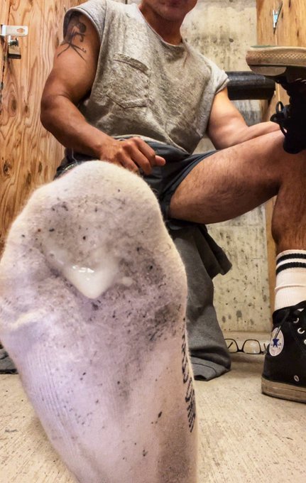 Like if you have done this 😆 https://t.co/epg03lAH5E