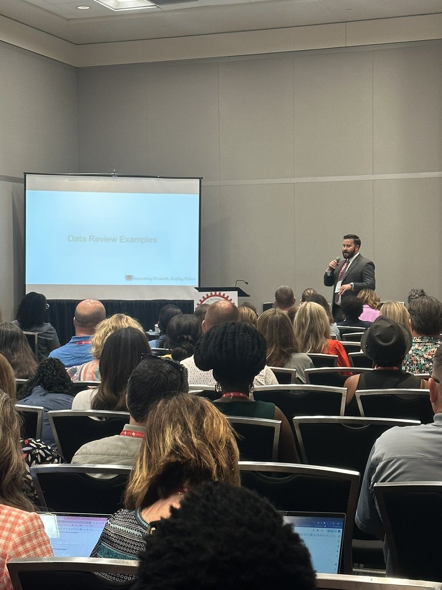 angelee_morales's tweet image. Fantastic information shared by RCHS on building capacity as instructional leaders! #OneRC #OuidaBest @brooke_mcmaster @tbbenson09