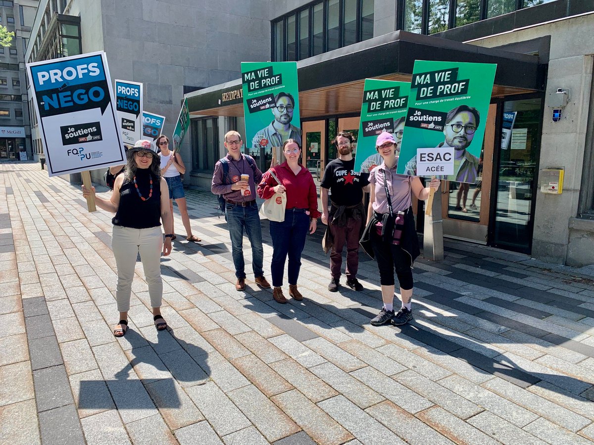 ESAC Canada (@esaccanada) on Twitter photo ESAC joined the <a href="/AMPL_AMPD/">@AMPL/AMPD</a> picket lines this morning. ESAC is asking <a href="/mcgillu/">McGill University</a> to respect their staff, students and the right to protest. We are calling for McGill to come to the table and negotiate with AMPL! ESAC joined the <a href="/AMPL_AMPD/">@AMPL/AMPD</a> picket lines this morning. ESAC is asking <a href="/mcgillu/">McGill University</a> to respect their staff, students and the right to protest. We are calling for McGill to come to the table and negotiate with AMPL!