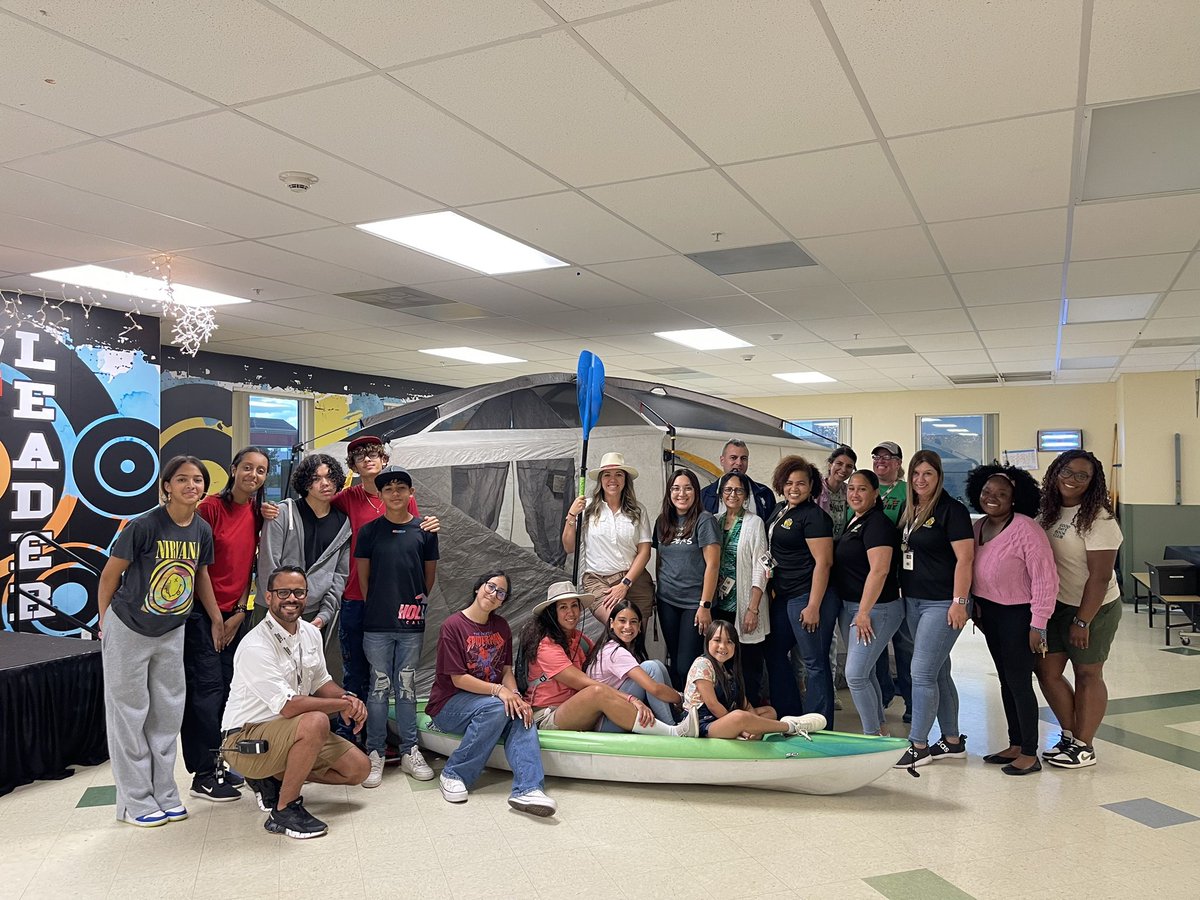 LionsGoldenrod's tweet photo. Today we hosted our first summer event. We welcomed KG-2nd grade families to Literacy Night. We are excited for the great things that are taking place at Goldenrod! #CSUSAproud #growwithGOLD #Lighthouseschool https://t.co/1VKxLXAXiR