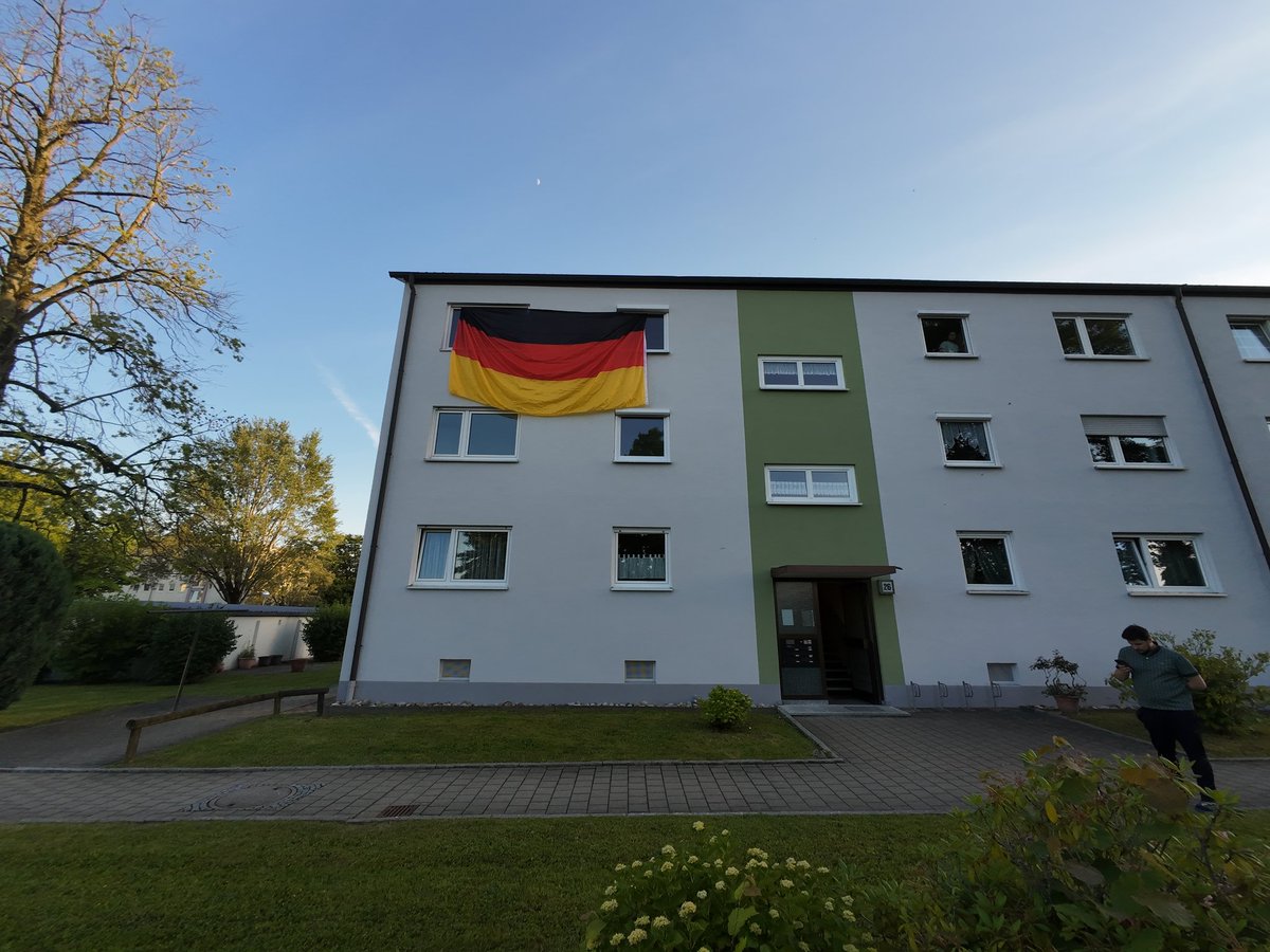 OliverXxMuselio's tweet photo. EM kann kommen. Ready for European Championship. #EM2024 #UEFAEURO #euro2024 #zugastbeifreunden #mitleidenschaftimbein #völliglosgelöst #welcome_to_all_fans https://t.co/TKWhu21XDj