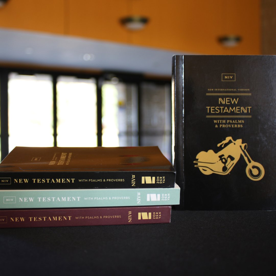 NIVBible's tweet photo. If your church is planning a mission trip this summer, the NIV New Testament with Psalms and Proverbs is a great resource to bring along. Its compact size makes it perfect for travel: https://t.co/SKNIFHtNKf #missiontrip #spreadgodsword #biblestudy #summer https://t.co/iaFvpQYQD1