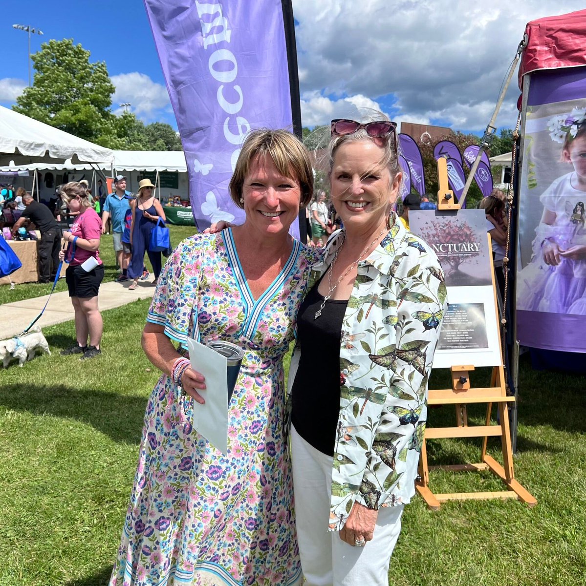 charitycharms's tweet photo. Over the weekend, Kay attended Catherine's Butterfly Party, held by Catherine Violet Hubbard Animal Sanctuary in Connecticut. Over 15,000 people attended the celebration of Catherine's 18th birthday and several hundred animals found their furever homes! https://t.co/9TOTMycppA https://t.co/0fpAGj06Hu