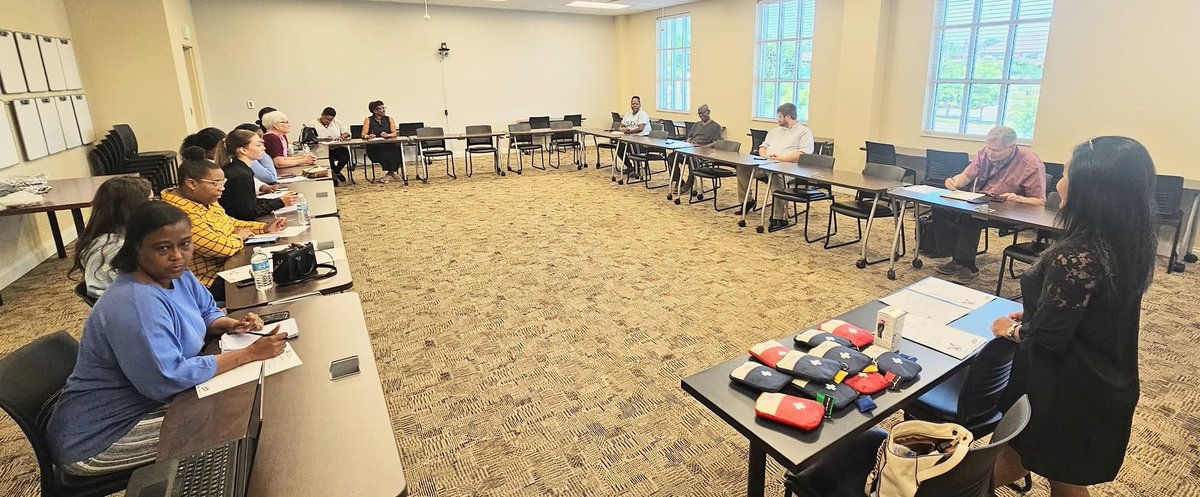 IntegreaPS's tweet photo. Monthly coalition meeting and Narcan Training in Russell County. Thank you to all who came and joined us!  

Narcan training is available for Chambers, Lee, Russell, and Tallapoosa Counties. Please reach out to schedule a day. Email us at prevention@eamhc.org https://t.co/ibEKpRGcKQ