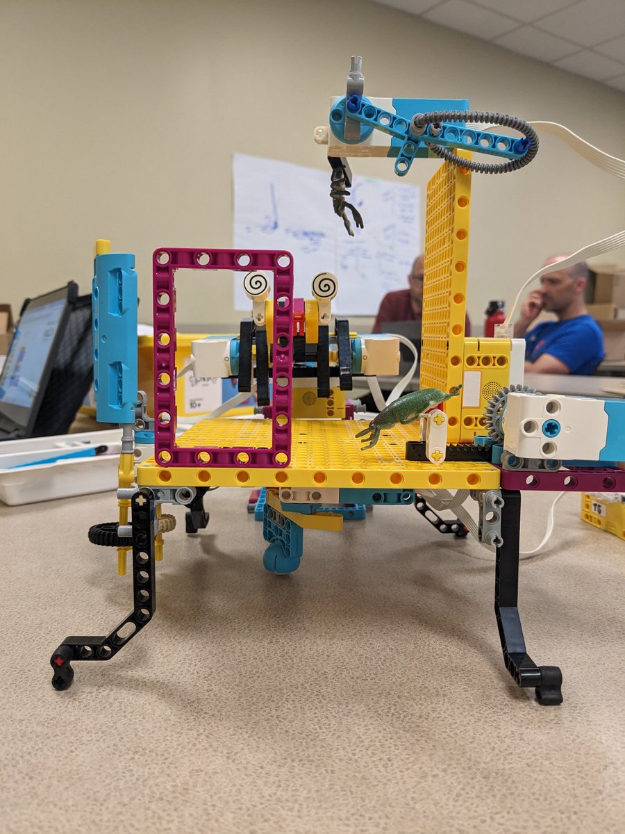 Pam Koleszar tweet media