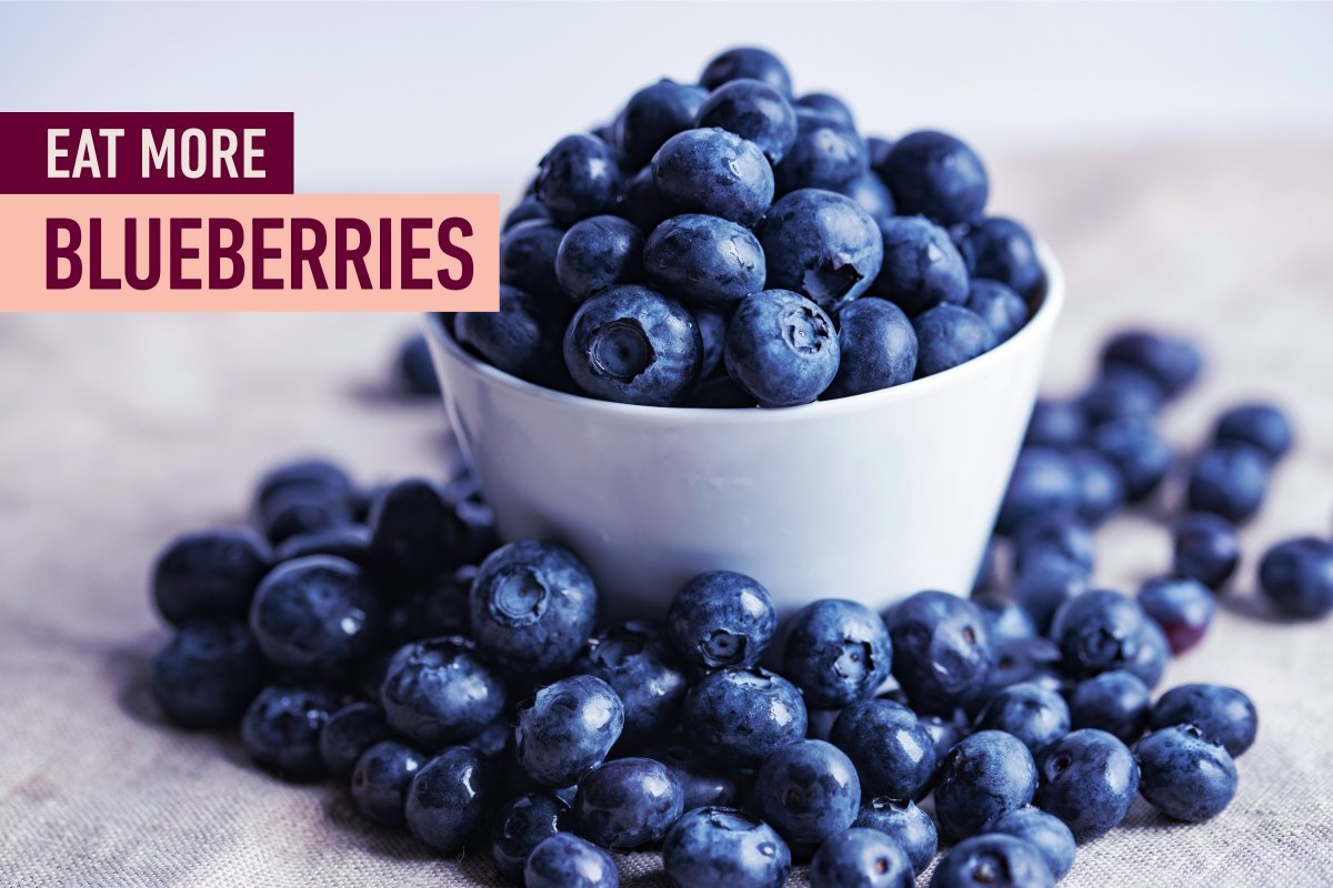 NaturoClips's tweet image. Healthy habits: Eat more #blueberries and embrace the delicious taste of good health. These are some of its #HealthBenefits :

1 Rich in antioxidants
2 Improve memory and brain function
3 Anti-inflammatory
4 Low in calories and high in nutrients
5 Fights urinary tract infections