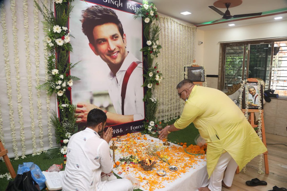 itznsr's tweet photo. We  miss you  Sushant sir 
Let's keep his legacy alive .... 
Let's keep raising our voice for our beloved SSR because his justice is still pending...

#JusticeForSushatSinghRajput 
4 Years of Injustice To Sushant Singh Rajput https://t.co/hWplPqSOhM