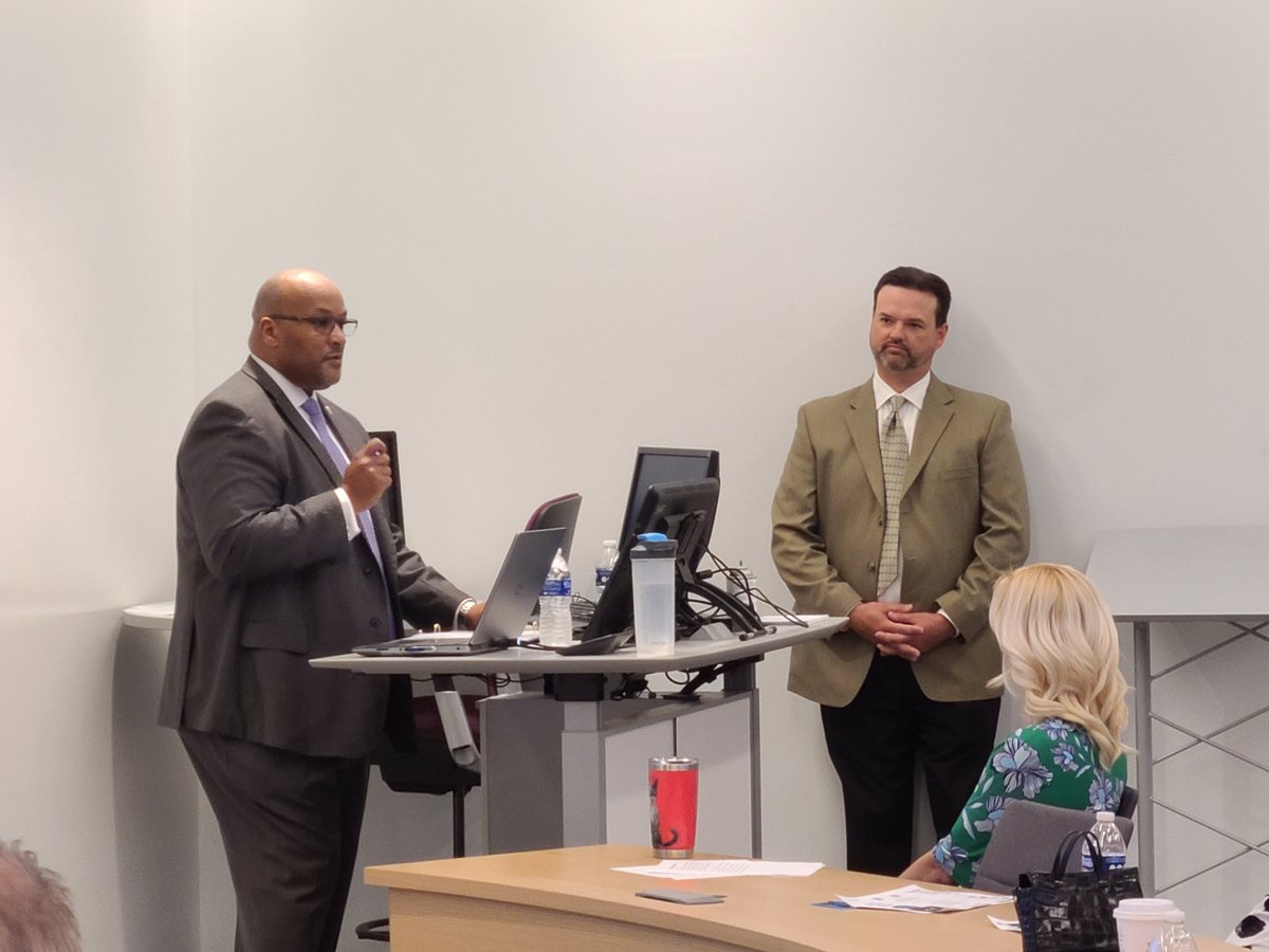 TroyChamberMI's tweet photo. Great CEO Series this morning featuring SAC Shea Gibson and SSA Bryan Drake of the FBI Detroit Field Office! Both Gibson and Drake spoke on the FBI perspective on Identity Theft, Fraud, Elder Justice and Business Email Compromise. https://t.co/VlszoU44Xv