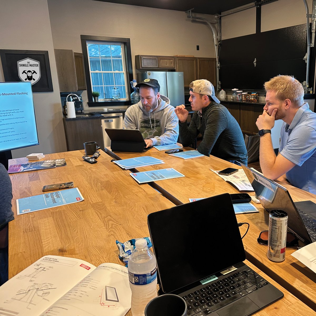 TheShingleMaster tweet media