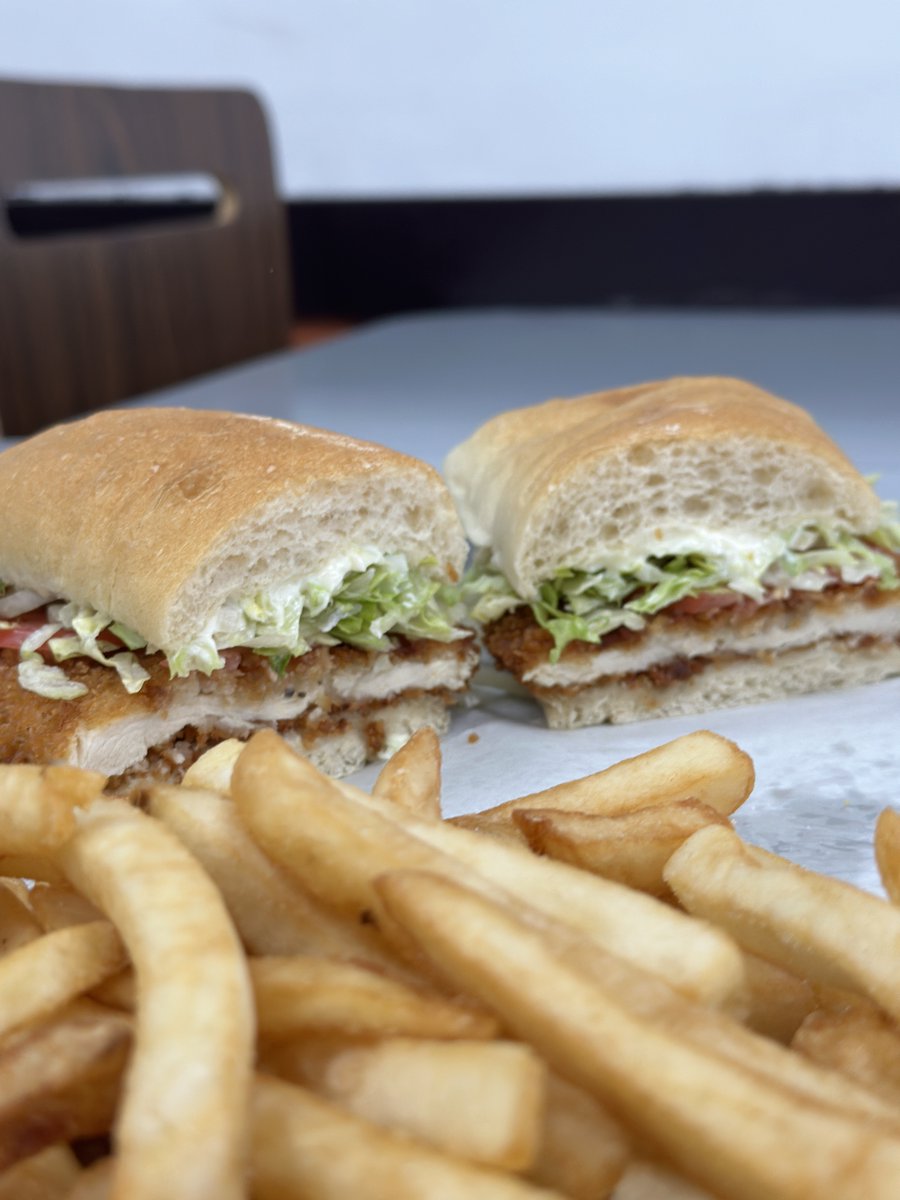 Treat dad to lunch this Father's Day weekend! We already know what his fav is ;)  It is the Crispy Chicken sandwich!!!