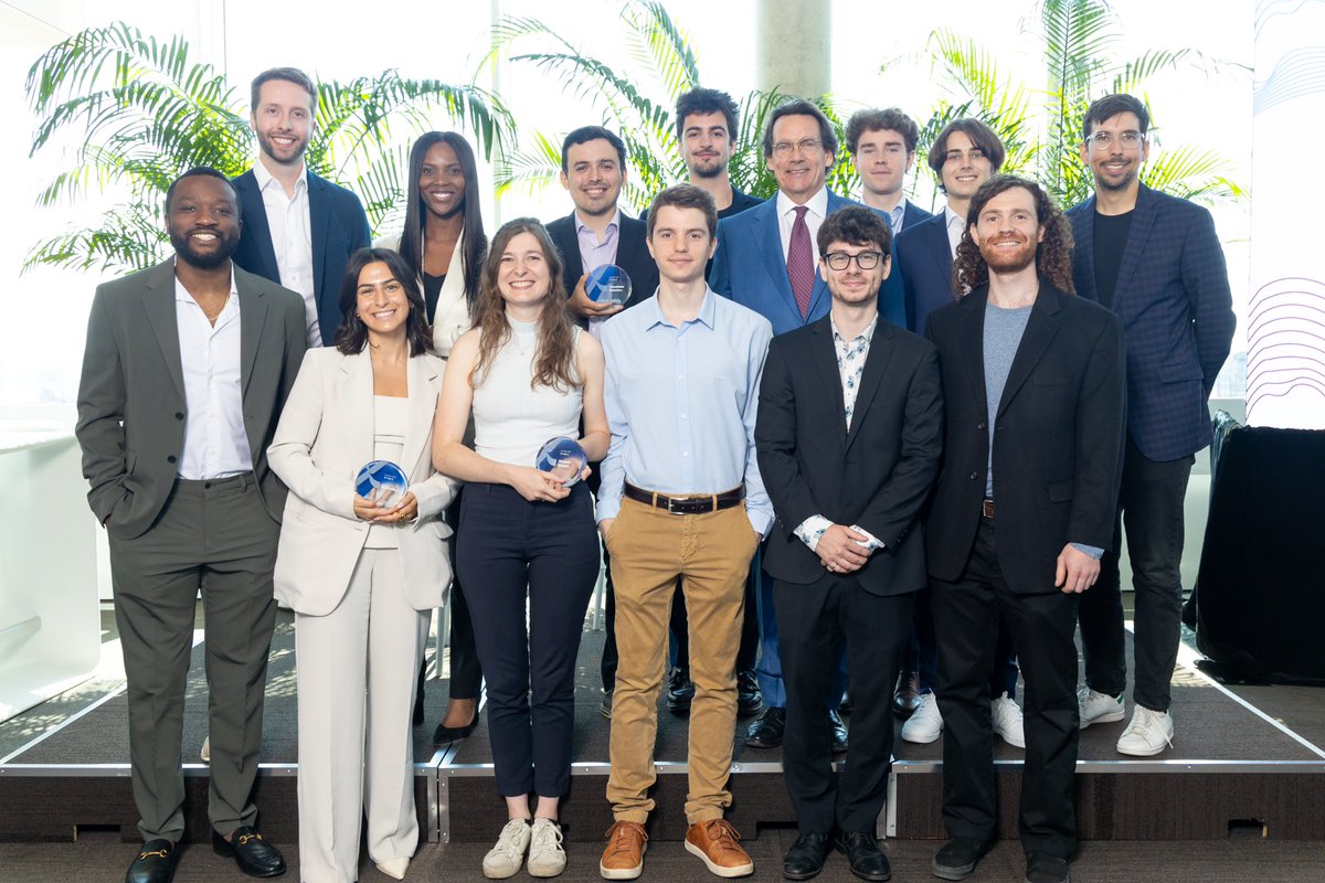 PKP_Qc's tweet photo. Félicitations aux lauréats/es des Bourses Pierre-Péladeau 2024, une initiative de @Quebecor, menée par @asterXcapital. Depuis 1998, nous soutenons la relève entrepreneuriale universitaire parce qu’elle veut, à l’instar du grand bâtisseur que fut mon père, changer le monde. https://t.co/6e8U4UmYdB