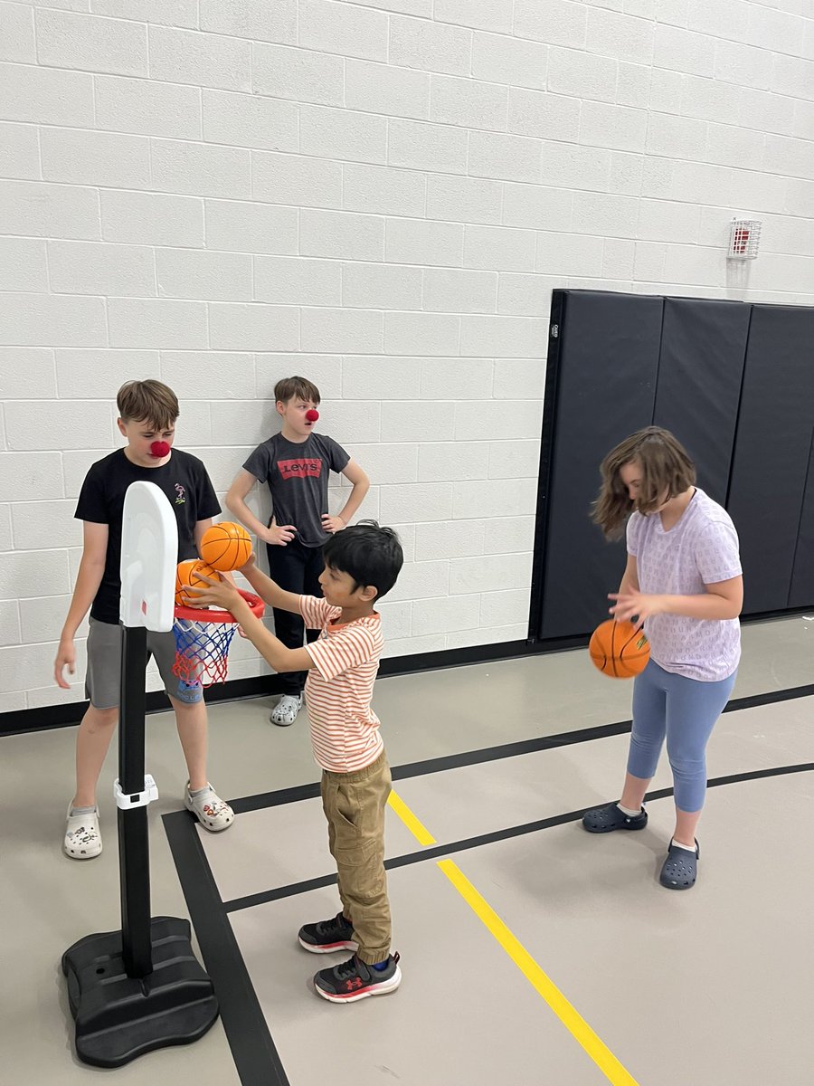 marshview_ps's tweet photo. Our DS class hosting a carnival today in the gym!!  Lots of fun for all. @SCDSB_Schools https://t.co/S0Mll5mtGY