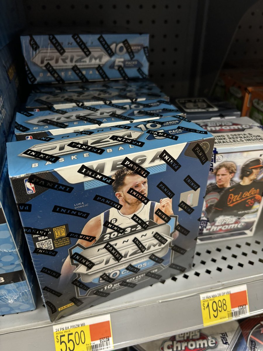 aceretailhits's tweet photo. Is this NBA card heaven?  @CardPurchaser https://t.co/pE9A2f34d6