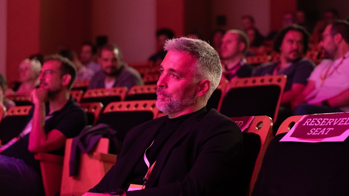 WeAreKairos_'s tweet photo. Orgullosos de nuestro CTO, @CCanado 🙌

🏅Carlos fue elegido como uno de los 3 finalistas en los CTO Awards 2024, reconociendo su esfuerzo y trayectoria, además de sus buenas prácticas y su contribución a la innovación en el sector.

¡Enhorabuena, Carlos! https://t.co/OWbh7vyeYe