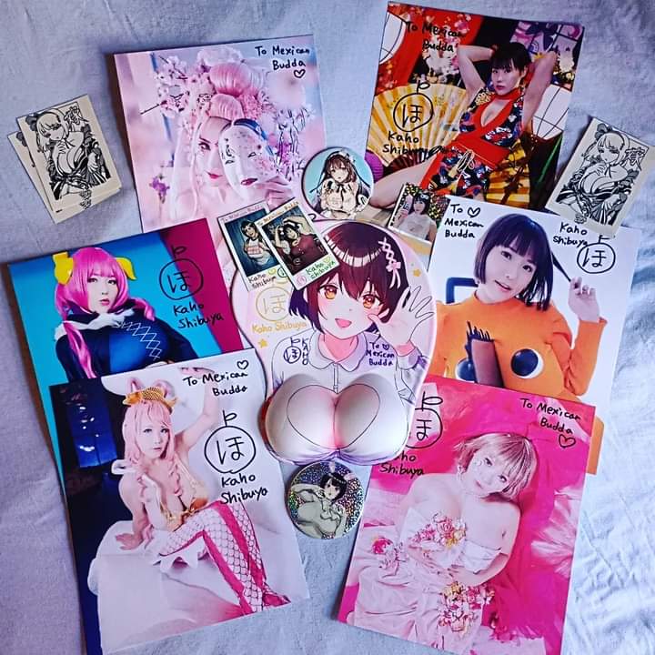 mexicanbuddha87's tweet photo. Wanted to show off my @Shibukaho loot haul from @YUMICONx this past weekend. it was awesome seeing other fans like myself show her lots of love as well ❤️ #kahoshibuya #澁谷果歩 #kahoshibuyacosplay #yumicon #yumicon2024 #supportcosplayers #cosplay #コスプレ #コスプレイ #waifu https://t.co/LCYv2hAwCk