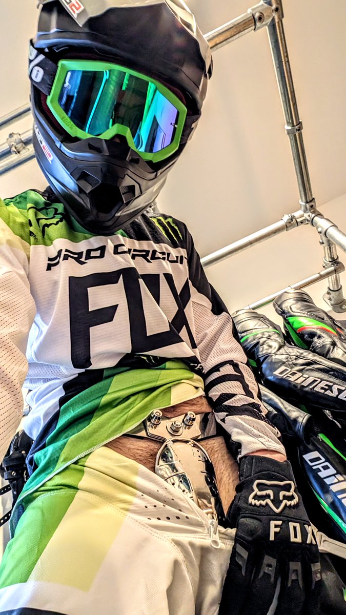 🔒 Day 12/?

#teamlocked <a href="/Behindbarzbelts/">Behind Barz</a> <a href="/GayChastityRTs/">Gay Chastity Retweets - 69K</a>