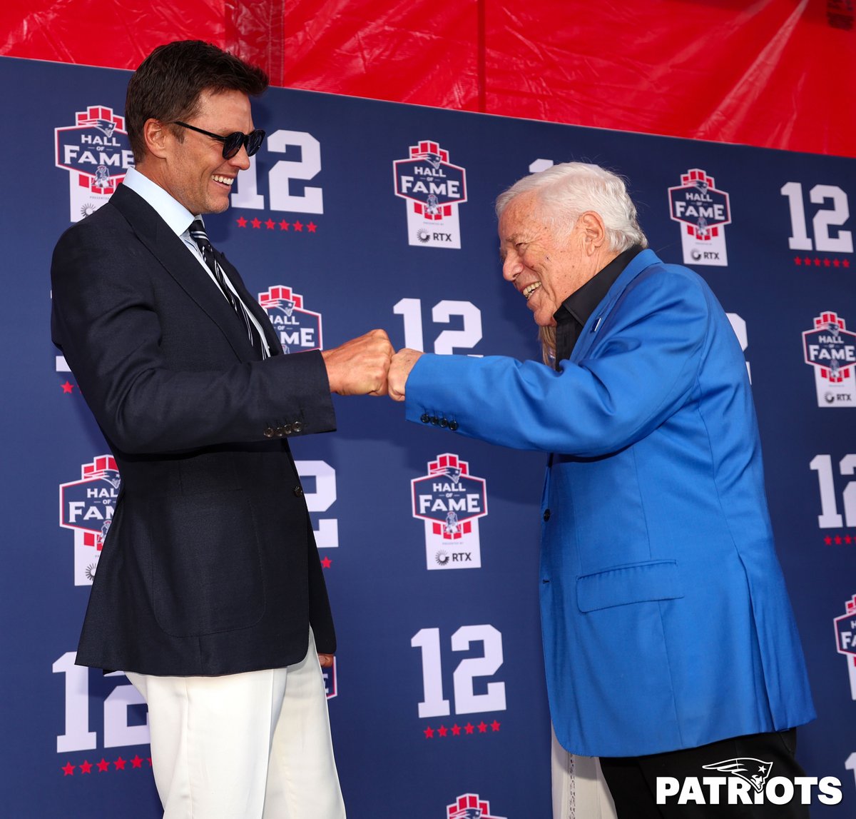 EricJAdler's tweet photo. Snapshots from Tom Brady's #Patriots Hall of Fame Induction Ceremony at Gillette Stadium on 6/12/24. 

BEST 📸's OF THE NIGHT: https://t.co/A8uqrFzbAh https://t.co/10gyyMaEQL