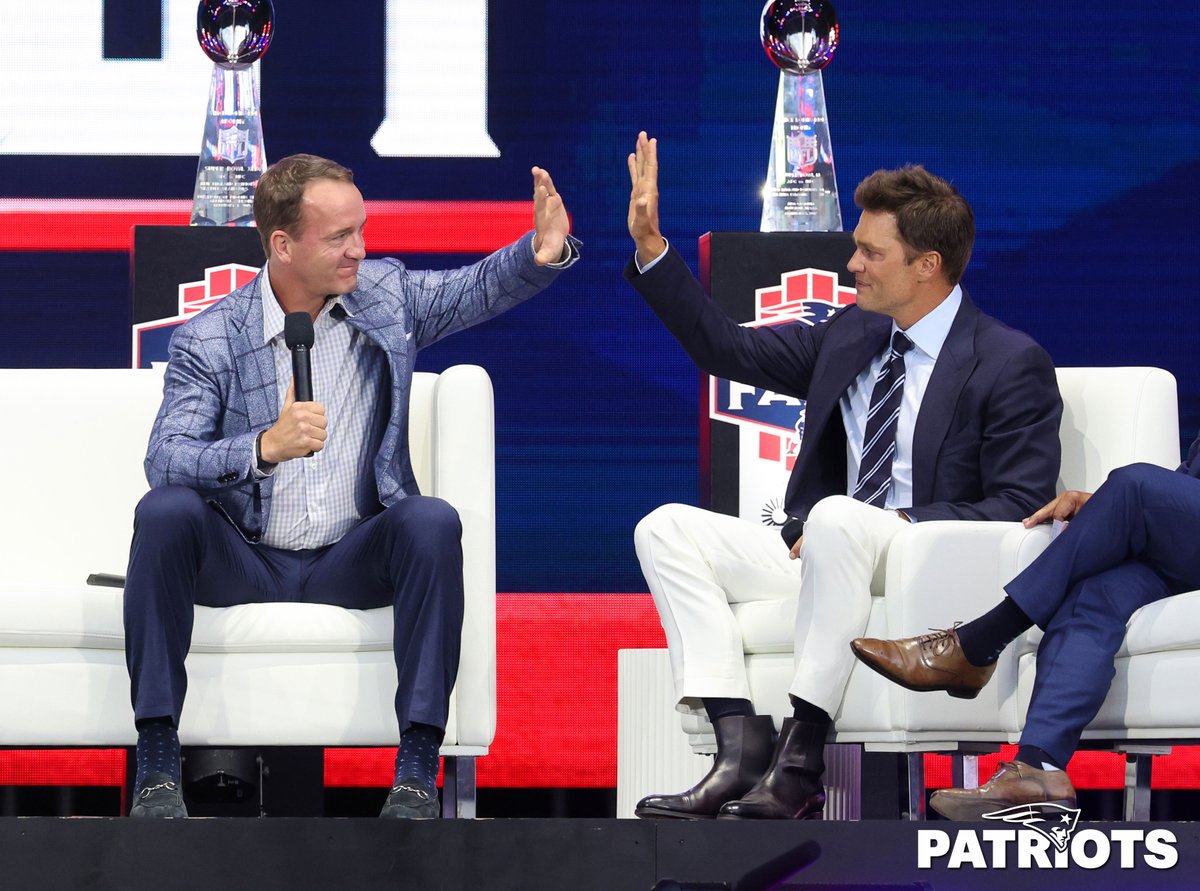 EricJAdler's tweet photo. Snapshots from Tom Brady's #Patriots Hall of Fame Induction Ceremony at Gillette Stadium on 6/12/24. 

BEST 📸's OF THE NIGHT: https://t.co/A8uqrFzbAh https://t.co/10gyyMaEQL